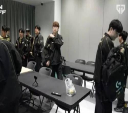 中国女足欧,洲之行开启,新篇章,乐鱼足球直播,足球直播赛事,足球比赛信息,足球赛事平台,足球赛事资讯